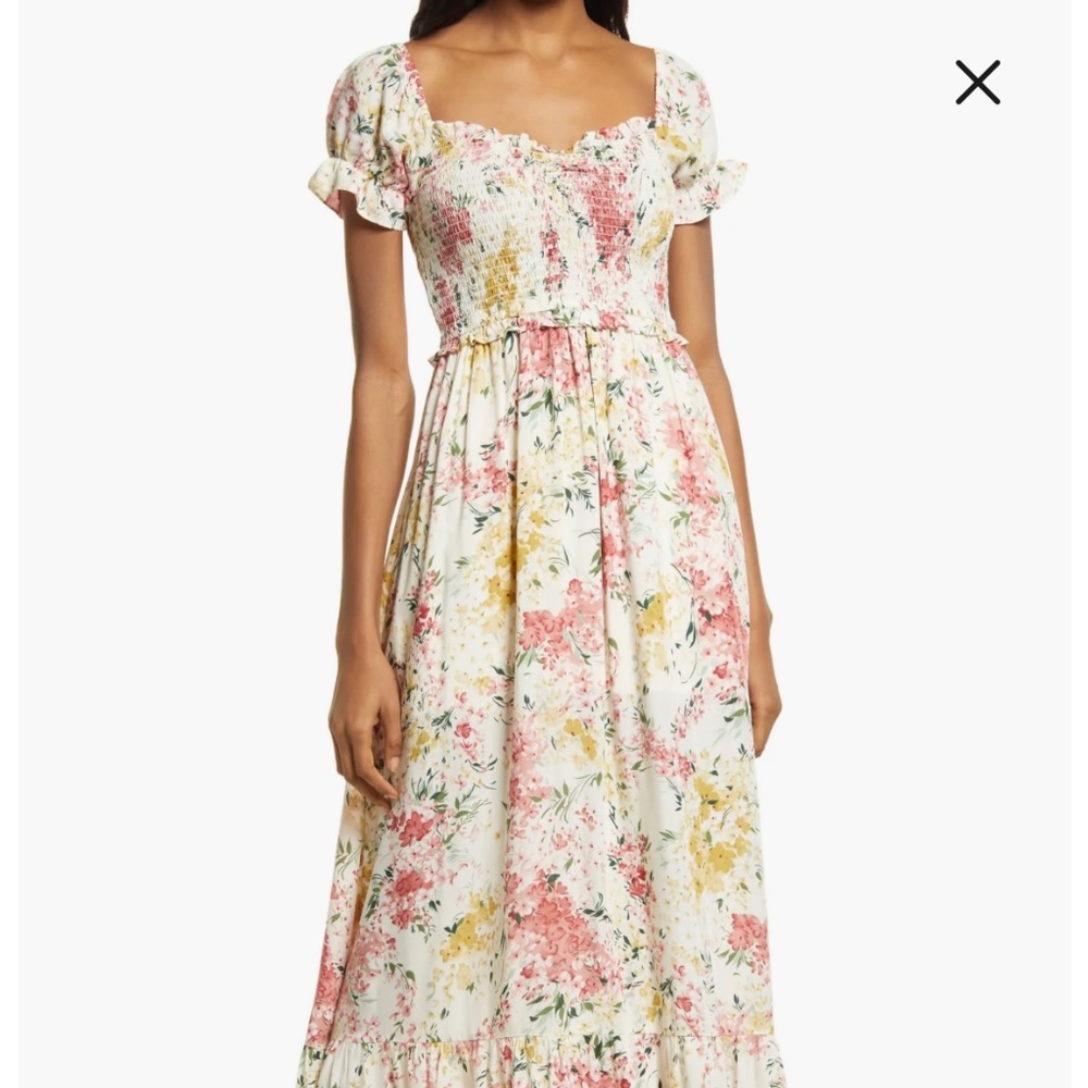 Nordstrom Lulu’s always so sweet Floral smocked Women’s Small Maxi flowy Dress